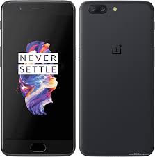 OnePlus 5 Smartphone  (5.5 Inch FHD display, 8GB RAM, 128GB Storage, 20MP+16MP Primary Dual Camera, 16MP Front Camera, 3300mAh Battery)